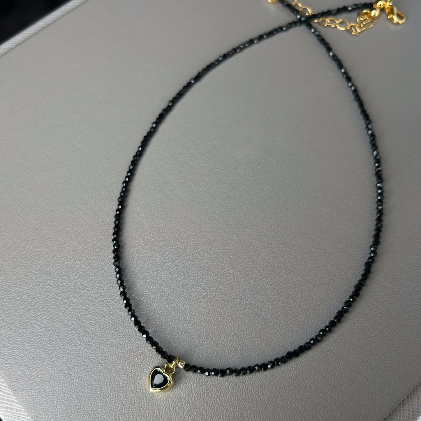 Náhrdelník Černá láska